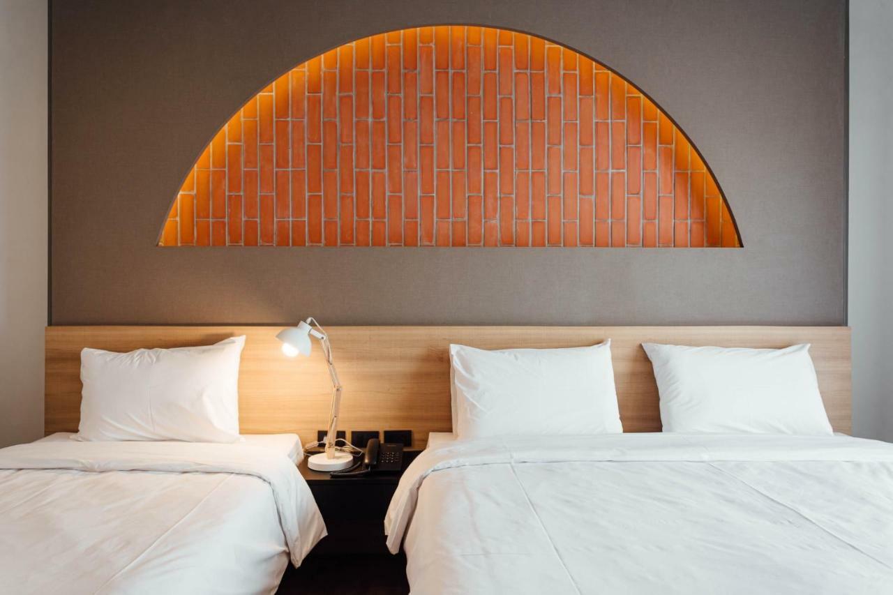 Clay Hotel Udonthani Extérieur photo