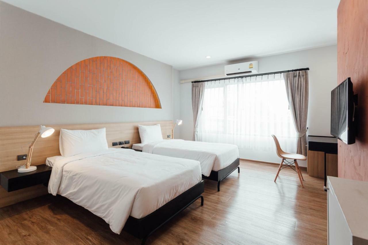 Clay Hotel Udonthani Extérieur photo